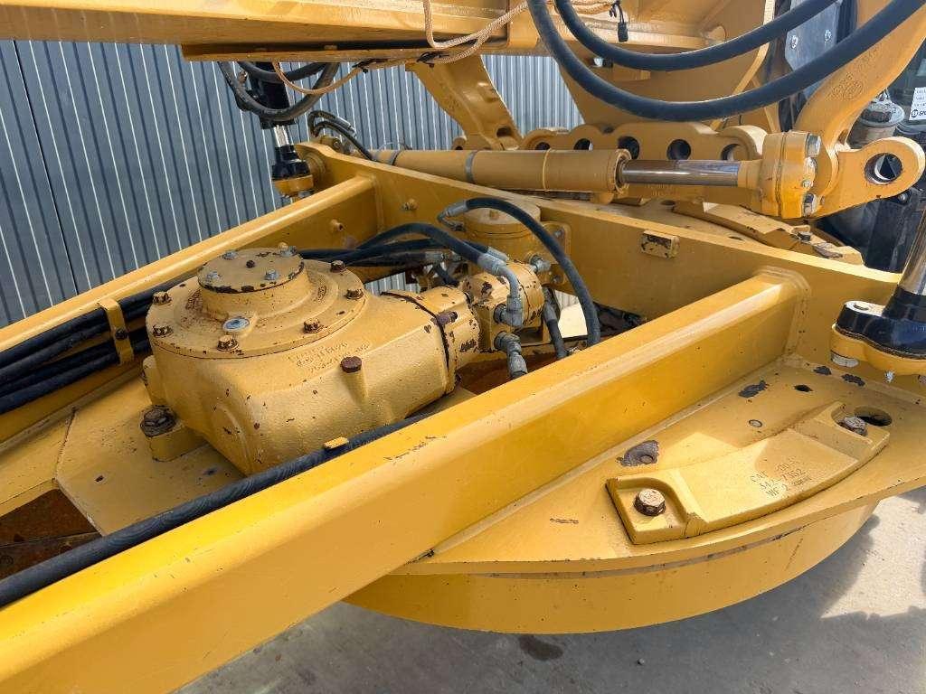 Caterpillar 140M2 Photo 15