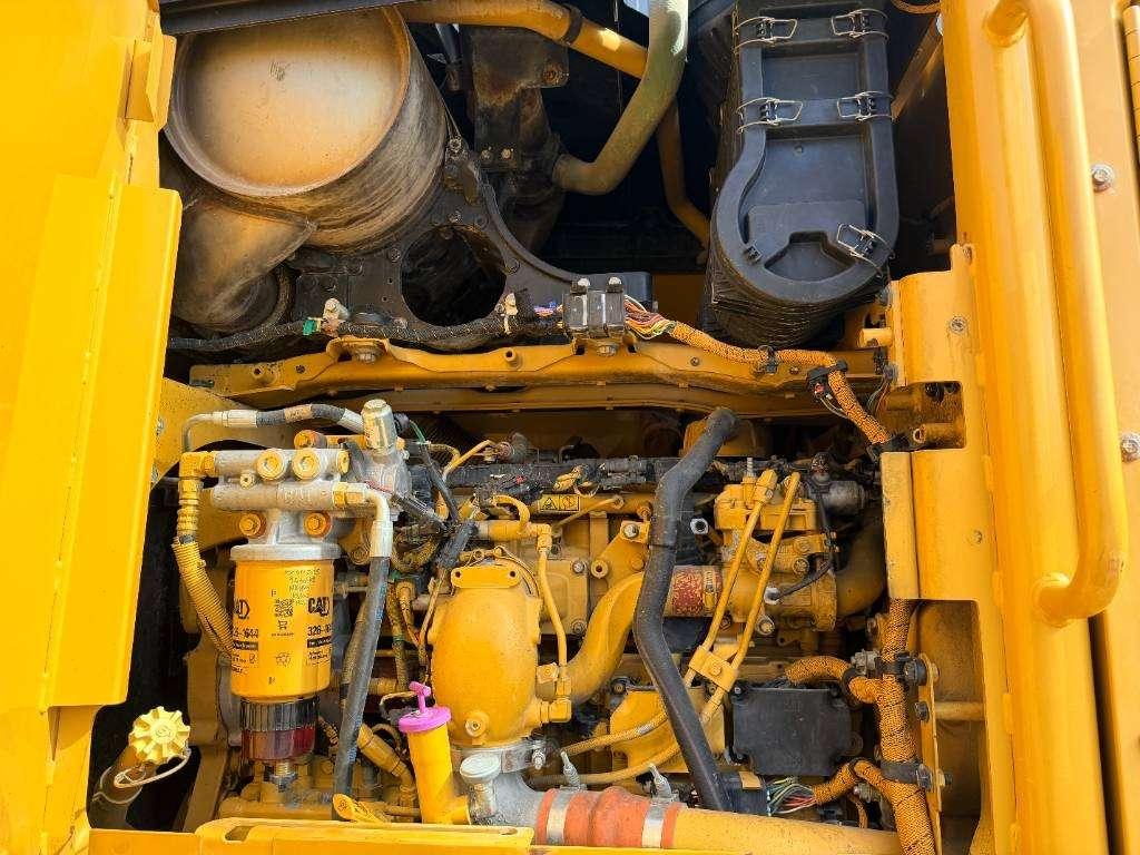 Caterpillar 140M2 Photo 23