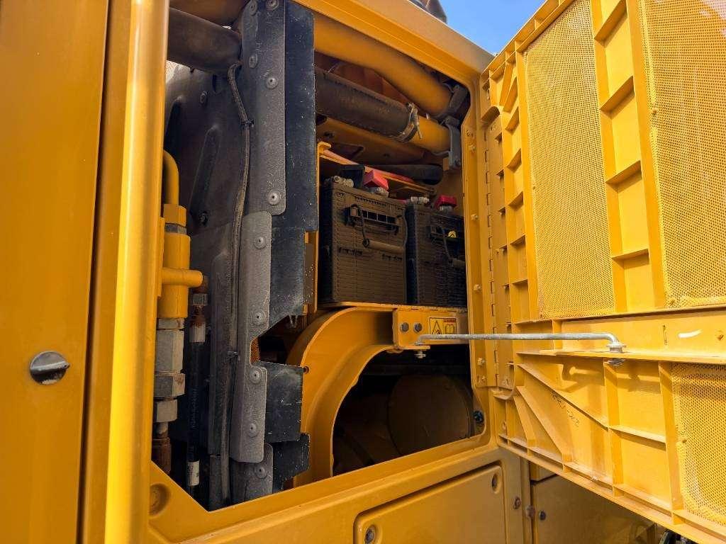Caterpillar 140M2 Photo 29