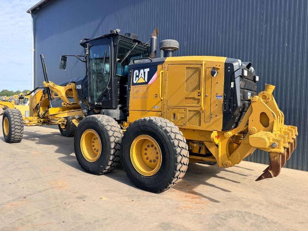 Caterpillar 140M2 Photo 7