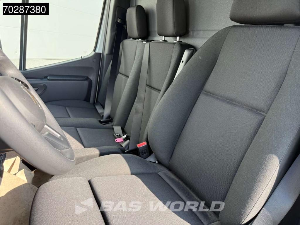Mercedes Sprinter 317 CDI A/C Cruise control Photo 11