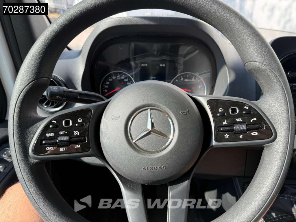 Mercedes Sprinter 317 CDI A/C Cruise control Photo 13