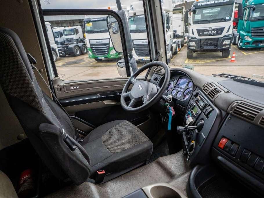 Daf CF 75.310 THERMO KING DHOLLANDIA Photo 17