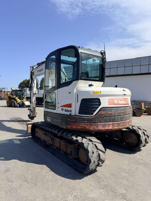 Bobcat E80 Photo 2