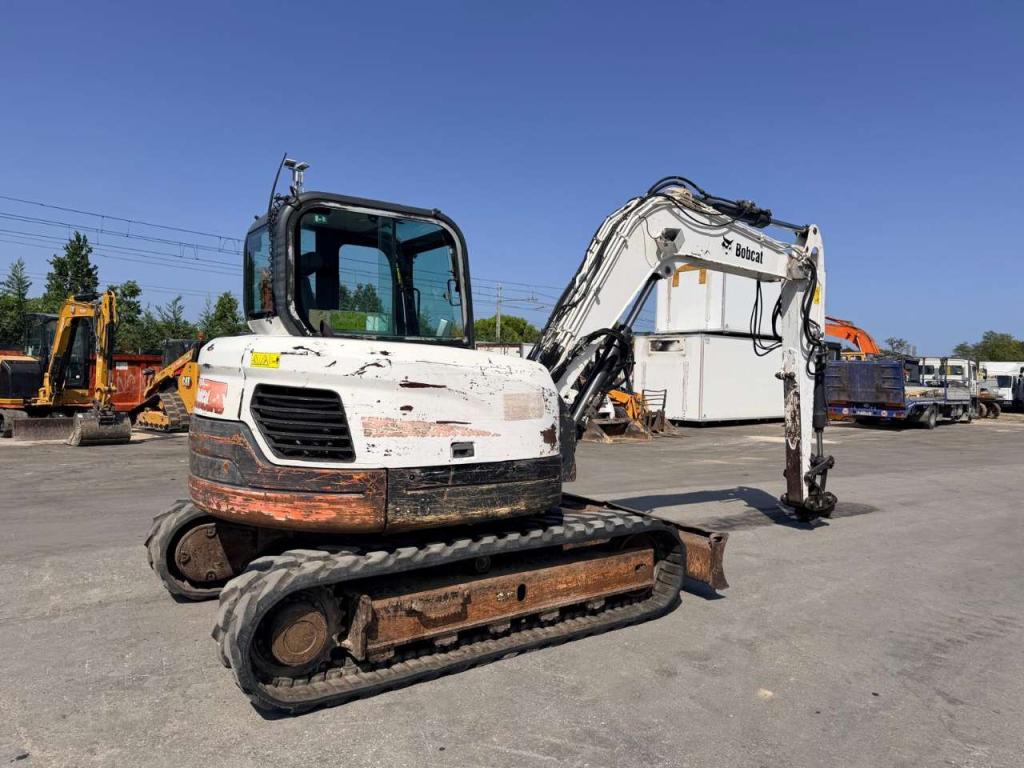 Bobcat E80 Photo 3