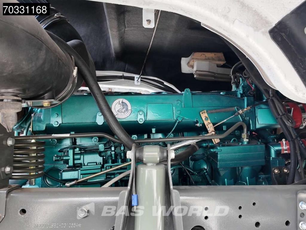 Sinotruk HOWO 371 6X4 Photo 11