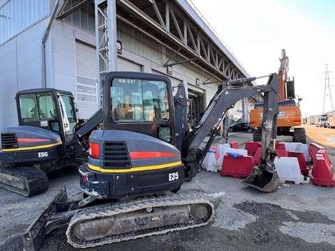 Bobcat E-35 BB-E47R Photo 1