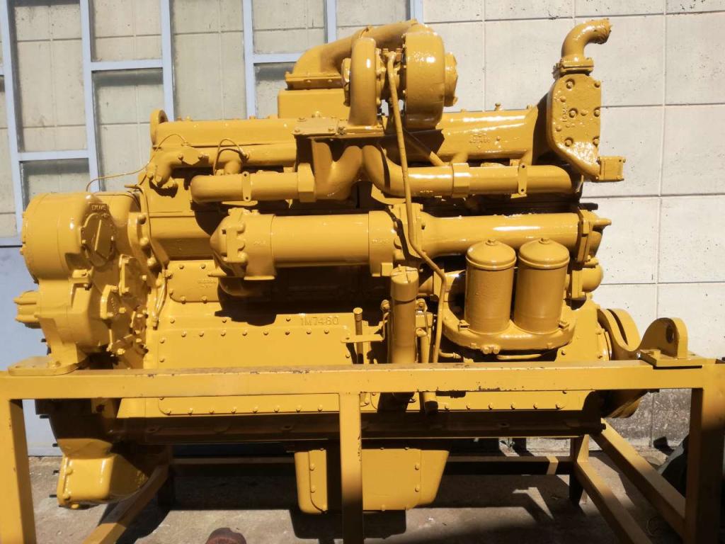 Caterpillar D353 Photo 4