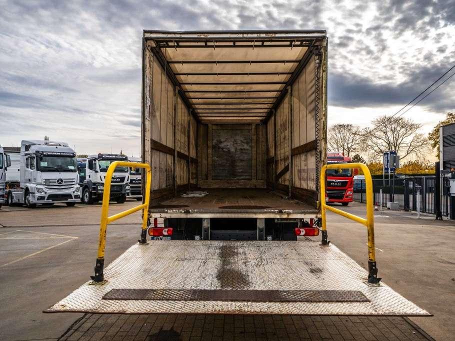 Renault PREMIUM 310 6X2 + Palfinger 2.5T Photo 9