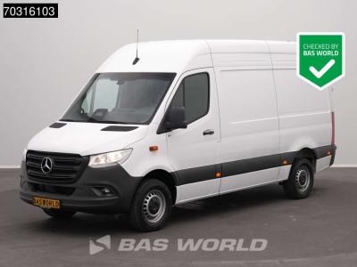Mercedes-Benz Sprinter 317 CDI Automaat 2025 Model L2H2 170PK Navi Airco Cruise Camera MBUX CarPlay Stoelverwarmi en vente par BAS World B.V.