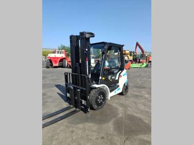 EP Equipment EFL30 PRO en vente par Uni.Trucks Srl