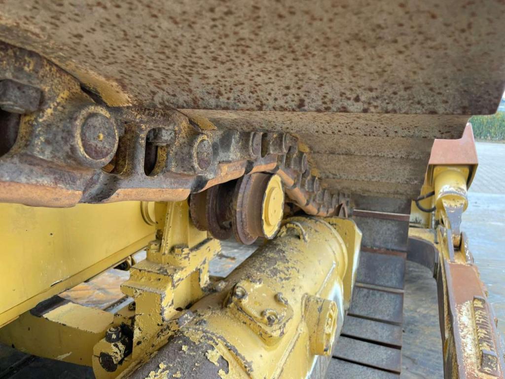 Caterpillar D6T LGP Photo 11
