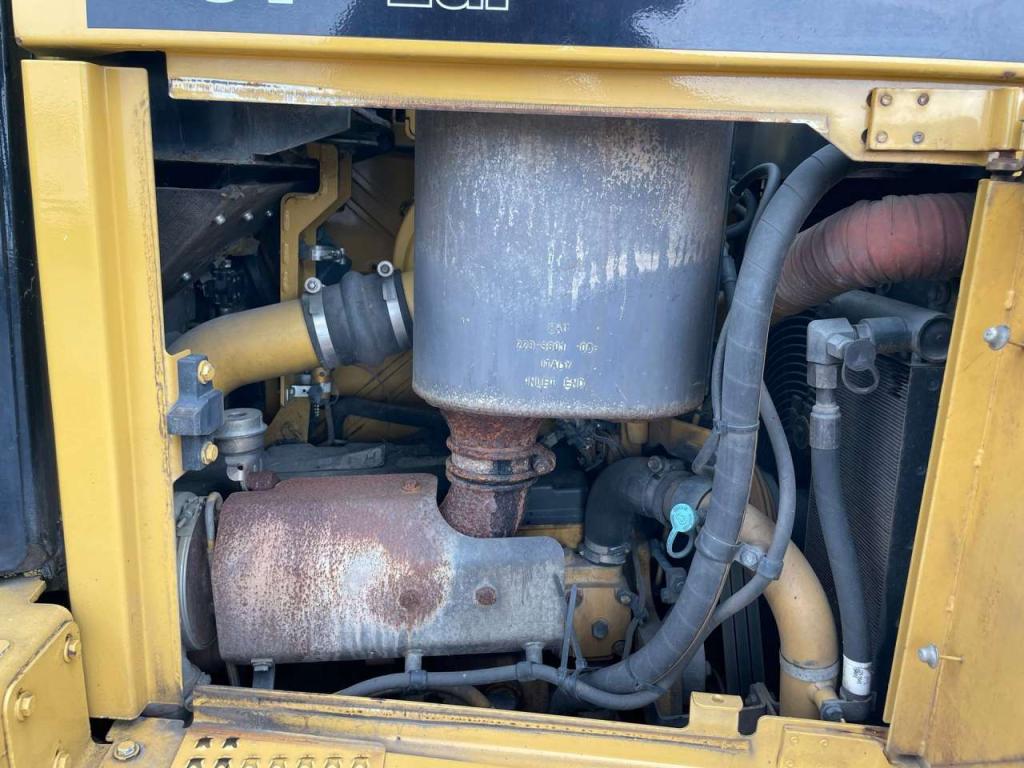 Caterpillar D6T LGP Photo 25