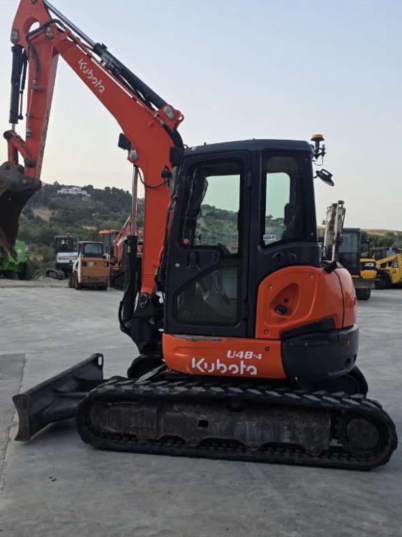 Kubota u48-4 Photo 4