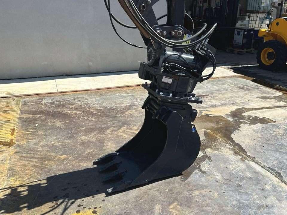 Mecalac 10MSX 4X4 Photo 7