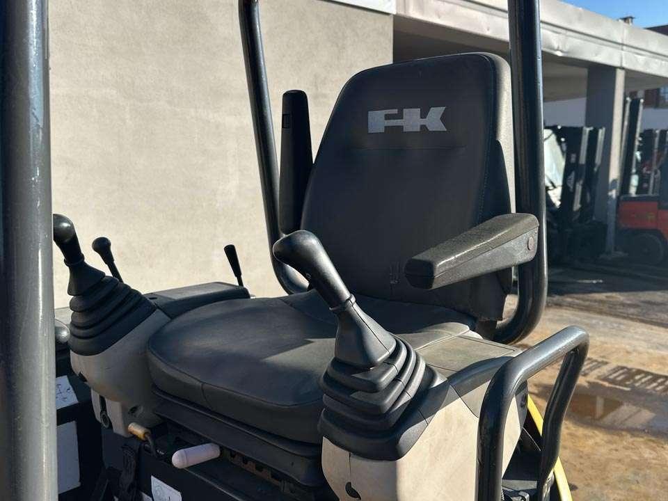 Fiat Kobelco Kobelco E20SR Photo 13