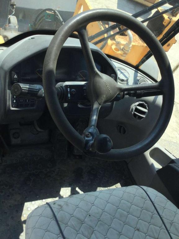 Volvo L110F Photo 8