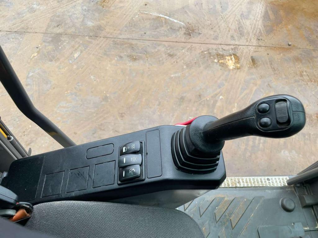 Volvo EC160ENL Photo 25