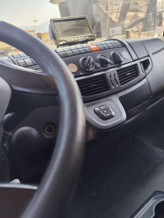 Iveco EUROCARGO CUBE 120-220 Photo 2