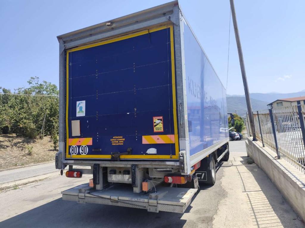 Iveco EUROCARGO CUBE 120-220 Photo 8