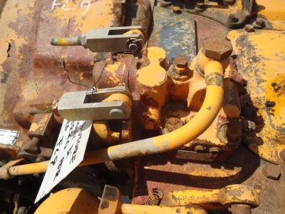 Distributeur d'embrayage de direction pour Fiat Allis FL9 en vente par OLM 90 Srl