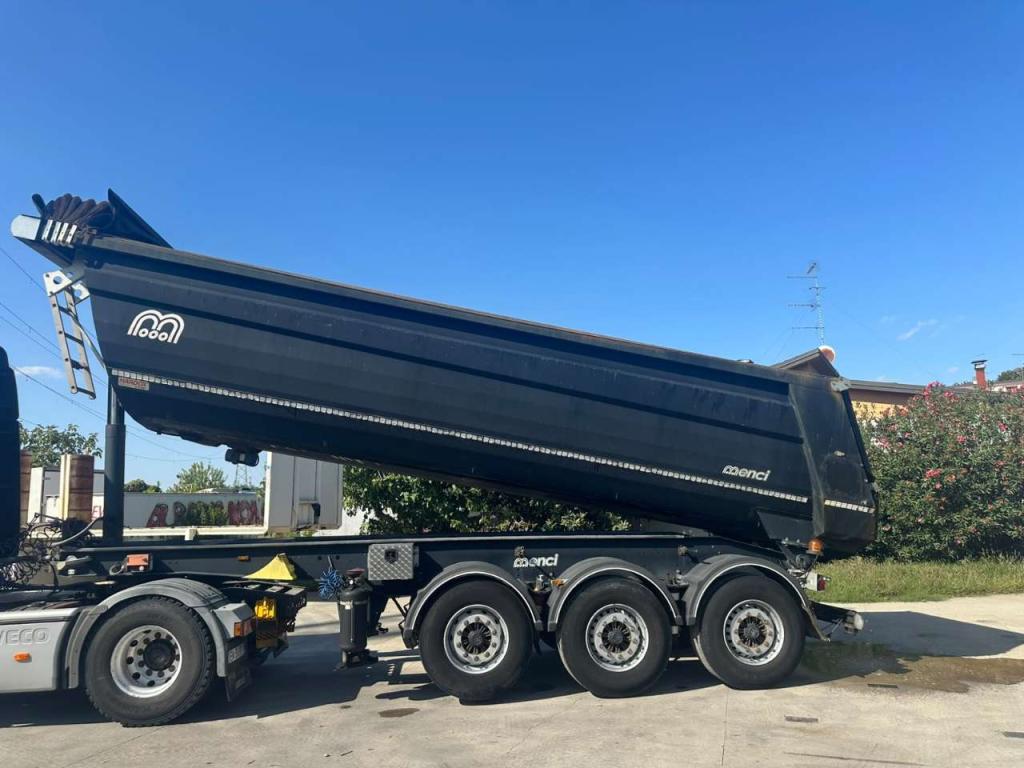 Iveco Stralis 500 Photo 9