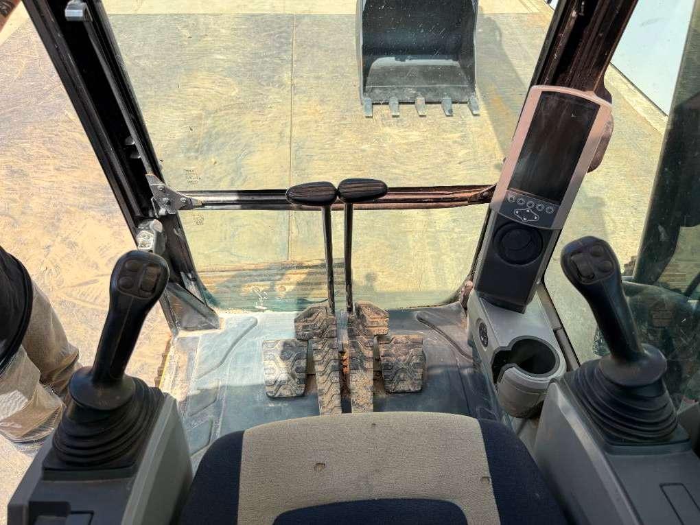 Caterpillar 320FL - Hammer Lines / Automatic Greasing Photo 9