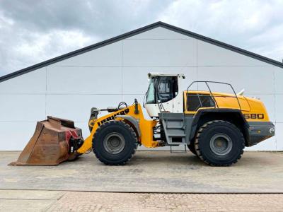 Liebherr L580 - Quick Coupler / 4 Good Tyres! en vente par Boss Machinery