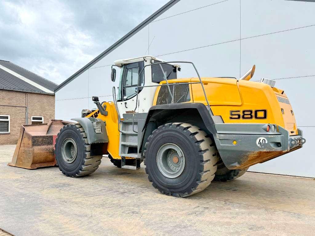 Liebherr L580 - Quick Coupler / 4 Good Tyres! Photo 3