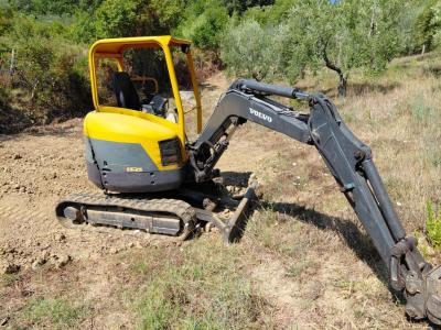Volvo ECR28 Photo 1