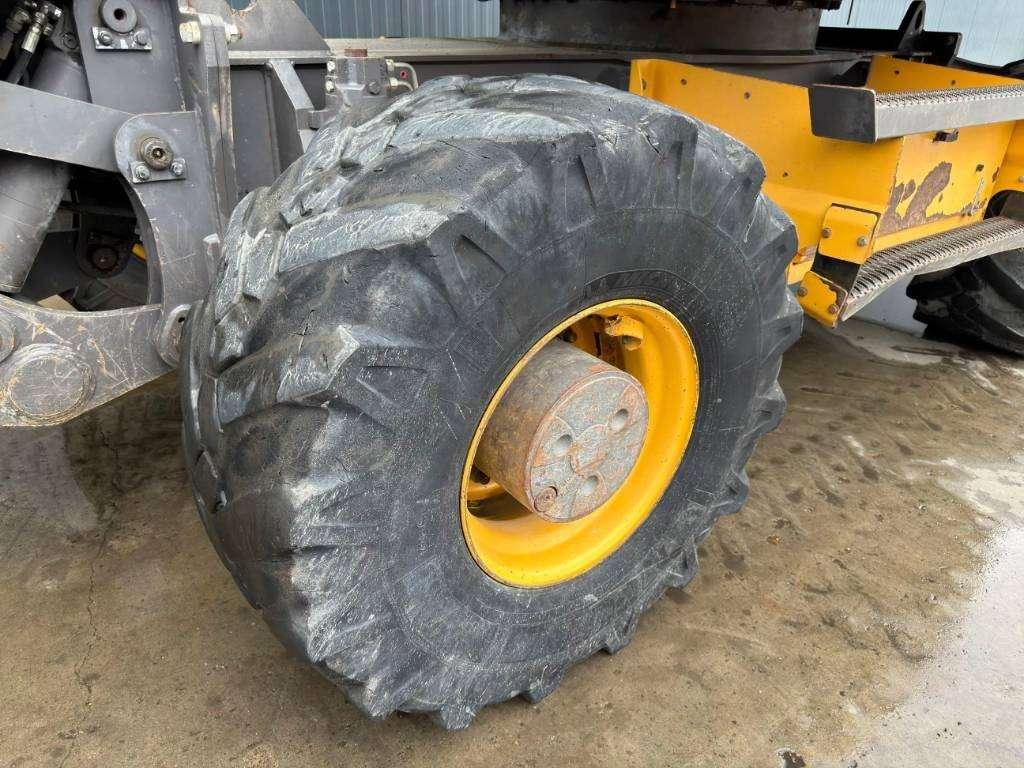 Volvo EW160D Photo 23