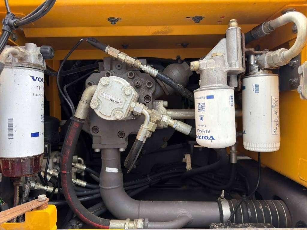 Volvo EW160D Photo 30