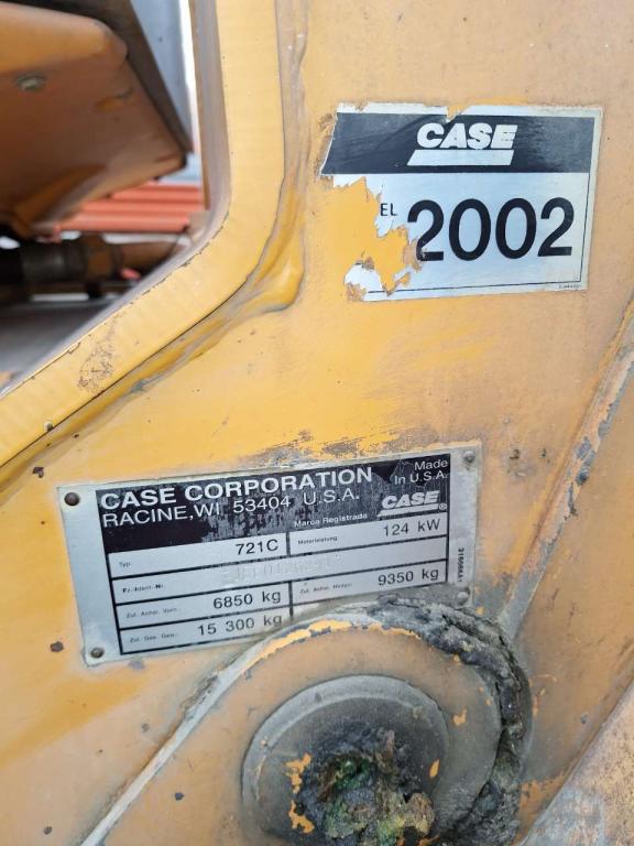 Case 721C Photo 9