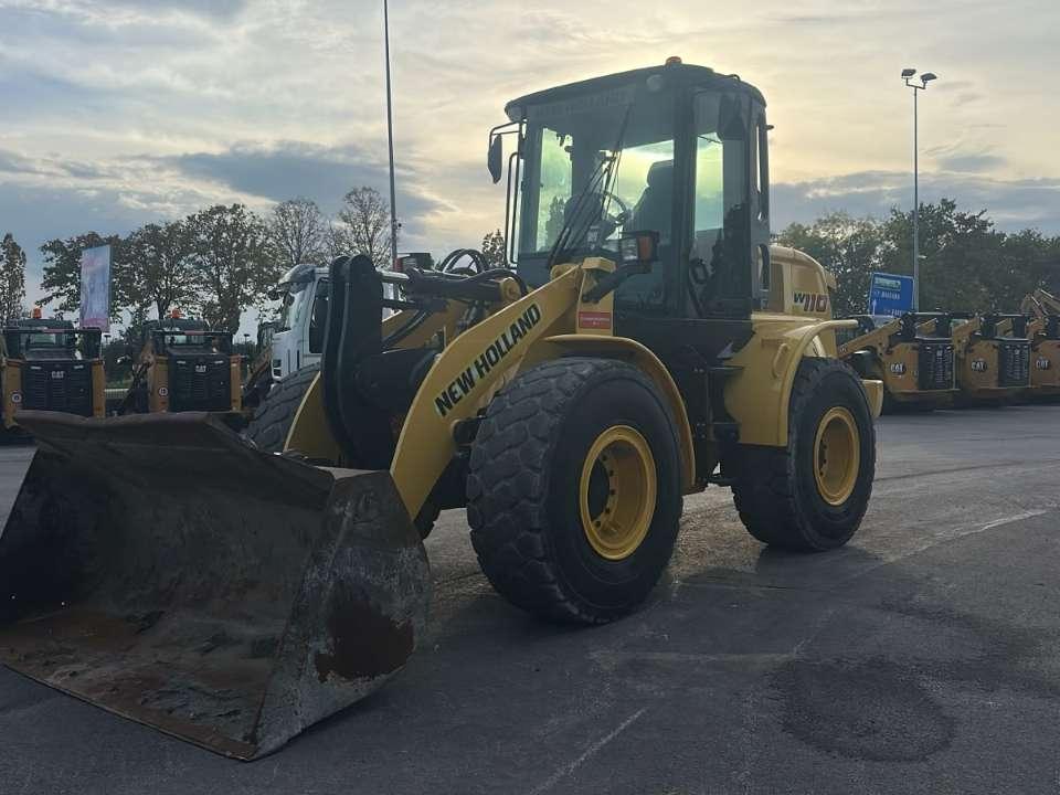 New Holland W 110 B Photo 4
