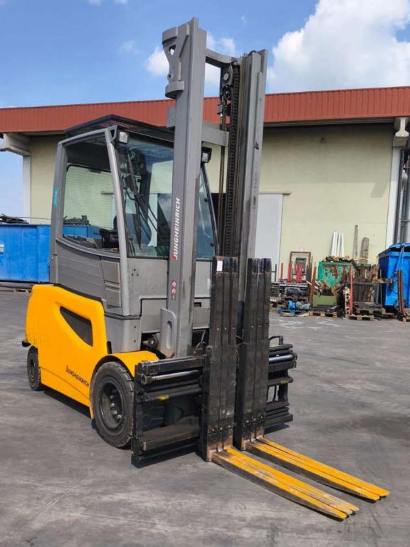 Jungheinrich EFG550S Photo 2