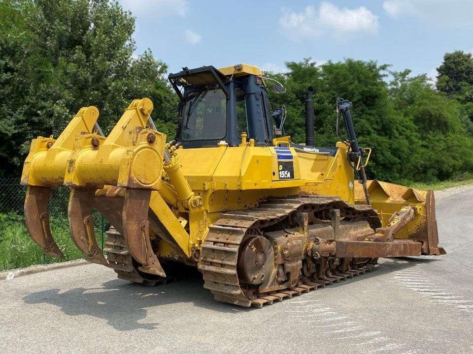 Komatsu D155A-3 Photo 13