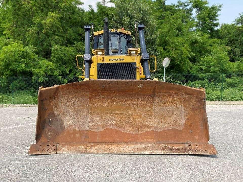 Komatsu D155A-3 Photo 15