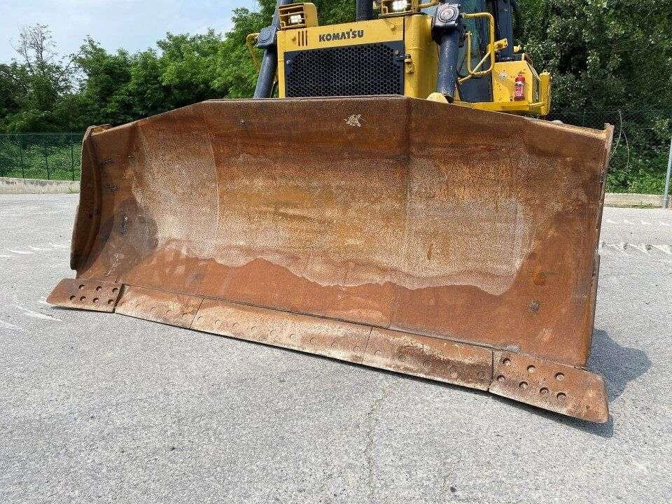 Komatsu D155A-3 Photo 4