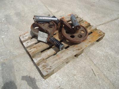 Roue folle pour Takeuchi TL10V-2 en vente par OLM 90 Srl