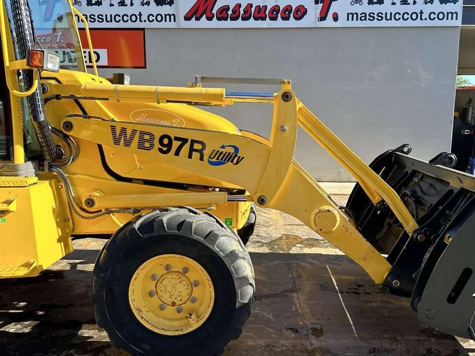 Komatsu WB97R Photo 5