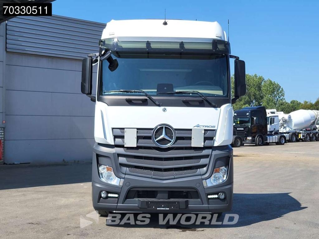 Mercedes-Benz Actros 1851 4X2 BigSpace 2x Tanks M.O.T. Photo 7