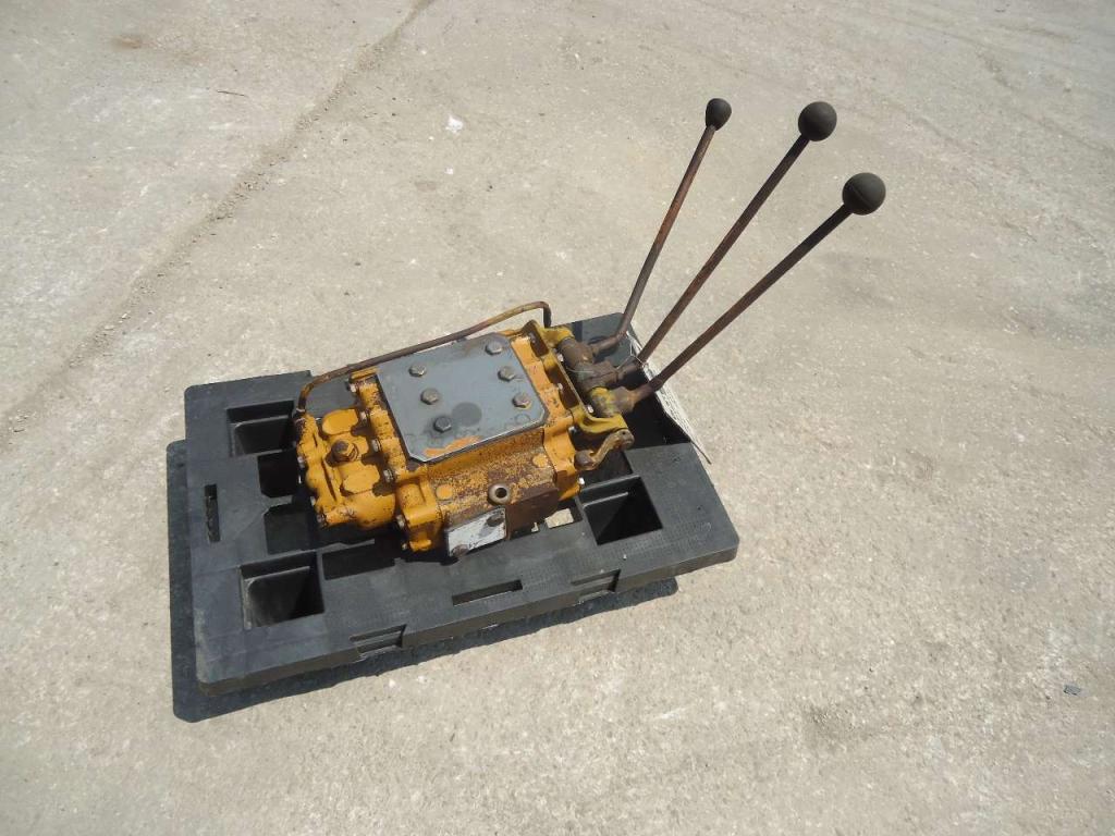 Distributeur hydraulique pour Fiat Allis FL4C-D-L- Photo 1