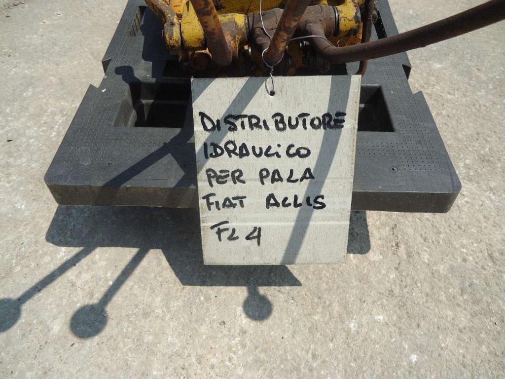 Distributeur hydraulique pour Fiat Allis FL4C-D-L- Photo 5