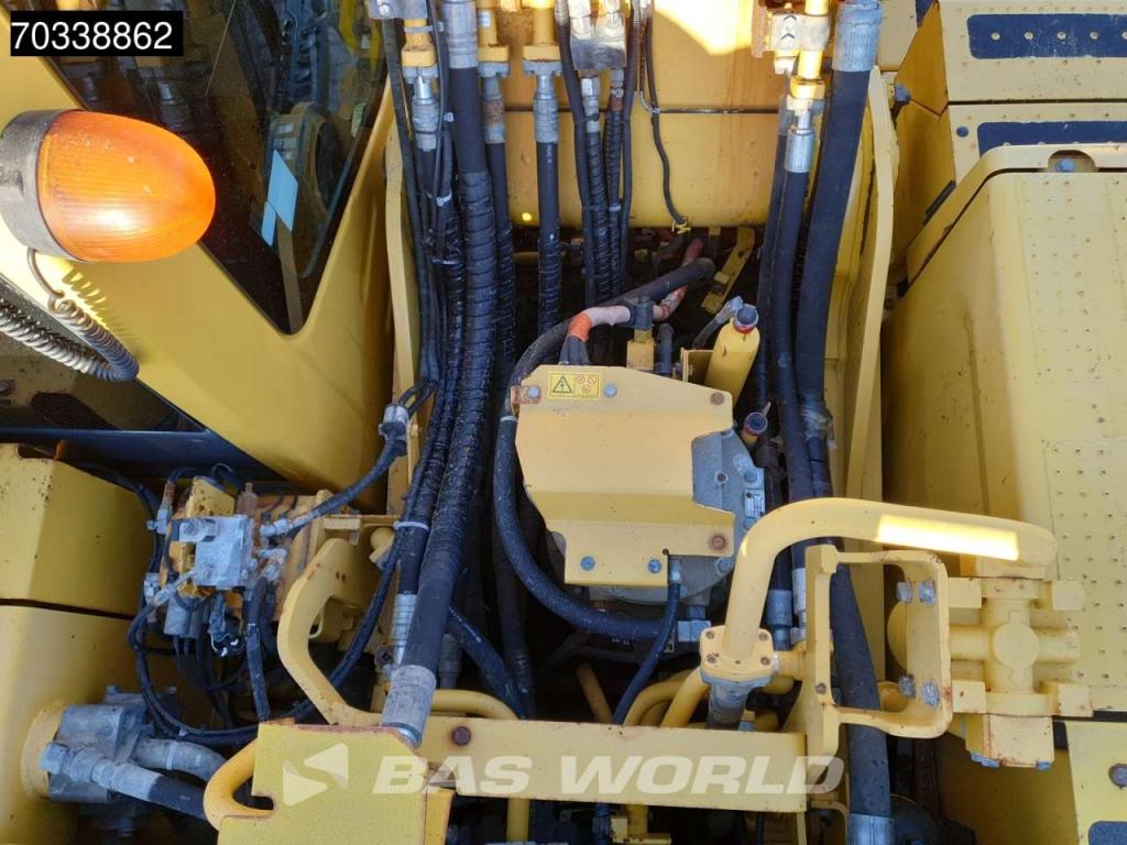 Komatsu HB365 LC-3 HB365LC-3 Photo 19