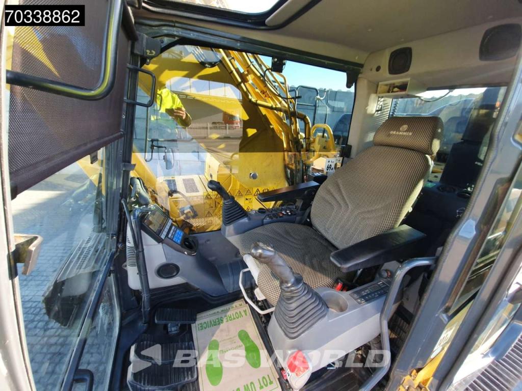 Komatsu HB365 LC-3 HB365LC-3 Photo 30