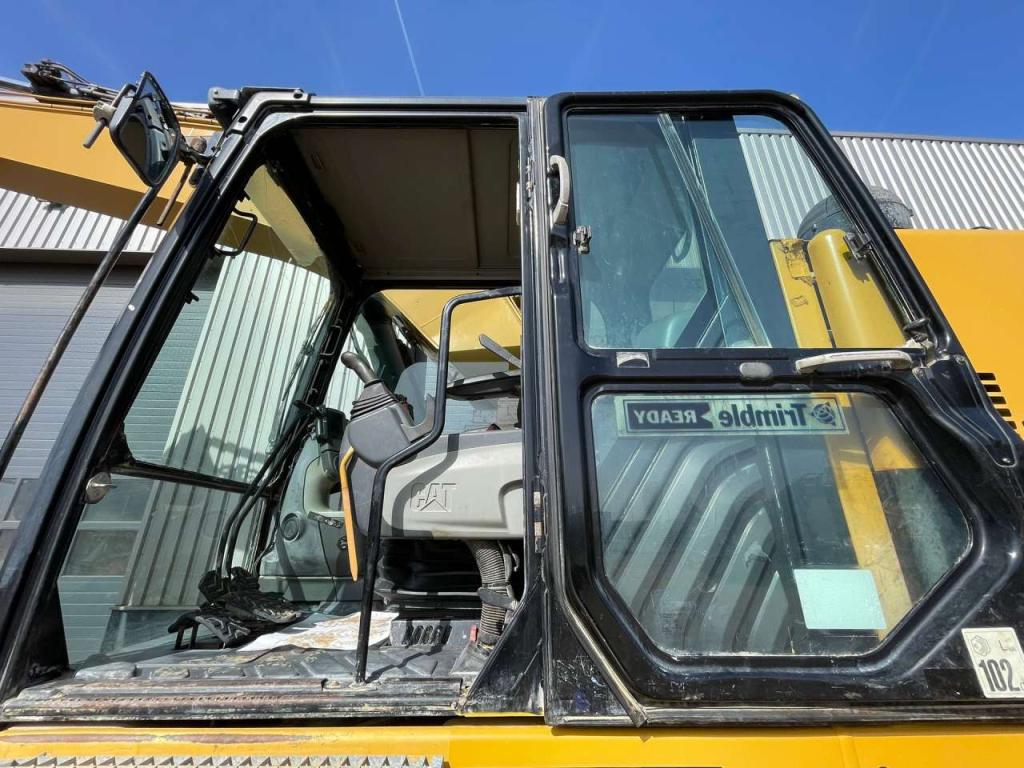 Caterpillar 328D Photo 22