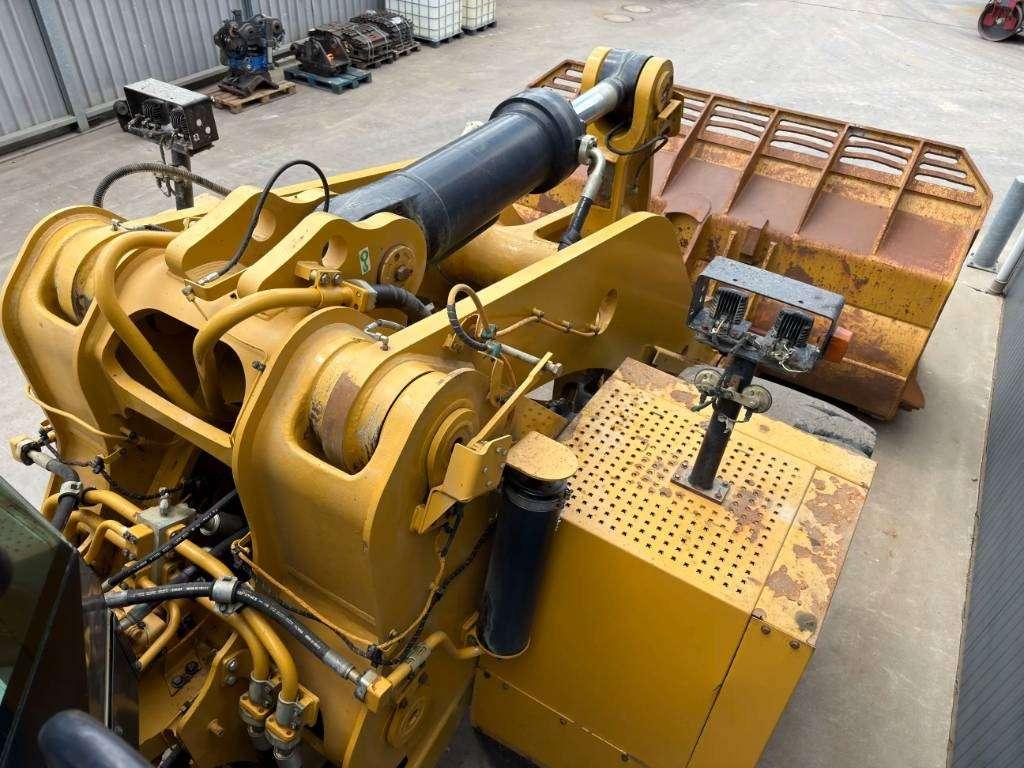 Caterpillar 988K XE Photo 16