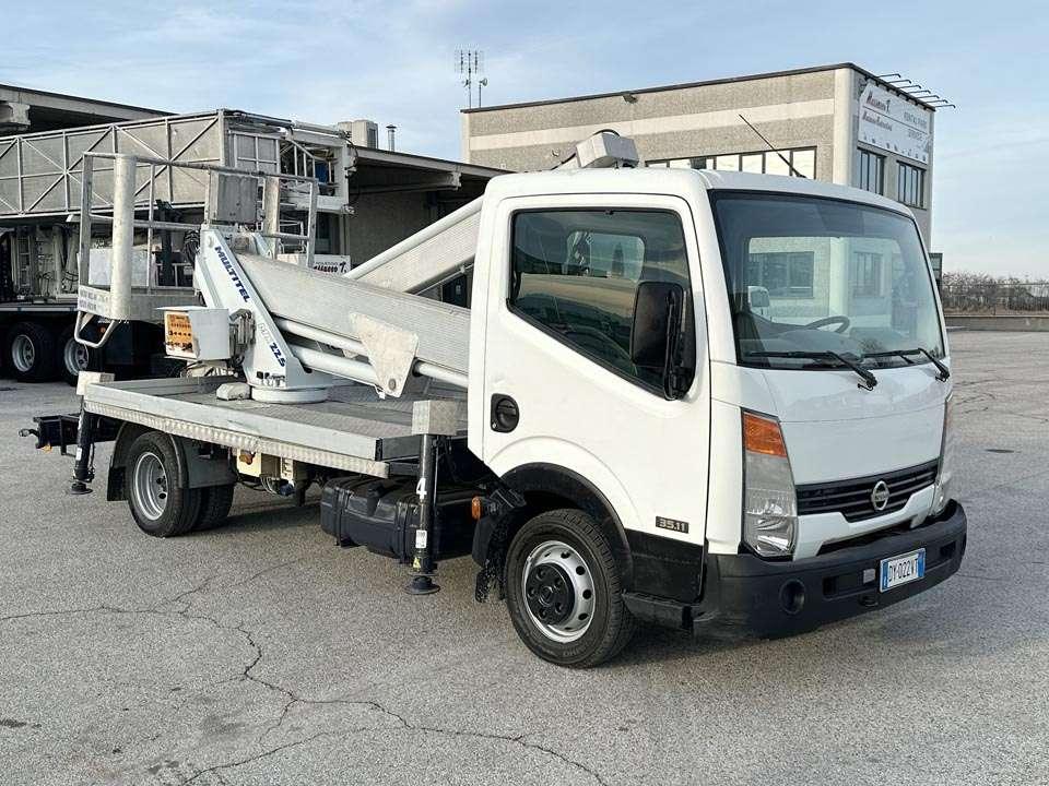 Nissan 35.11 MX 225 Photo 19