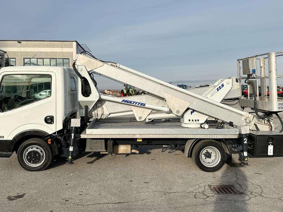 Nissan 35.11 MX 225 Photo 2