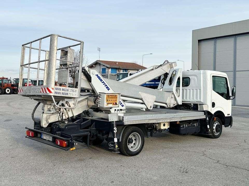 Nissan 35.11 MX 225 Photo 22